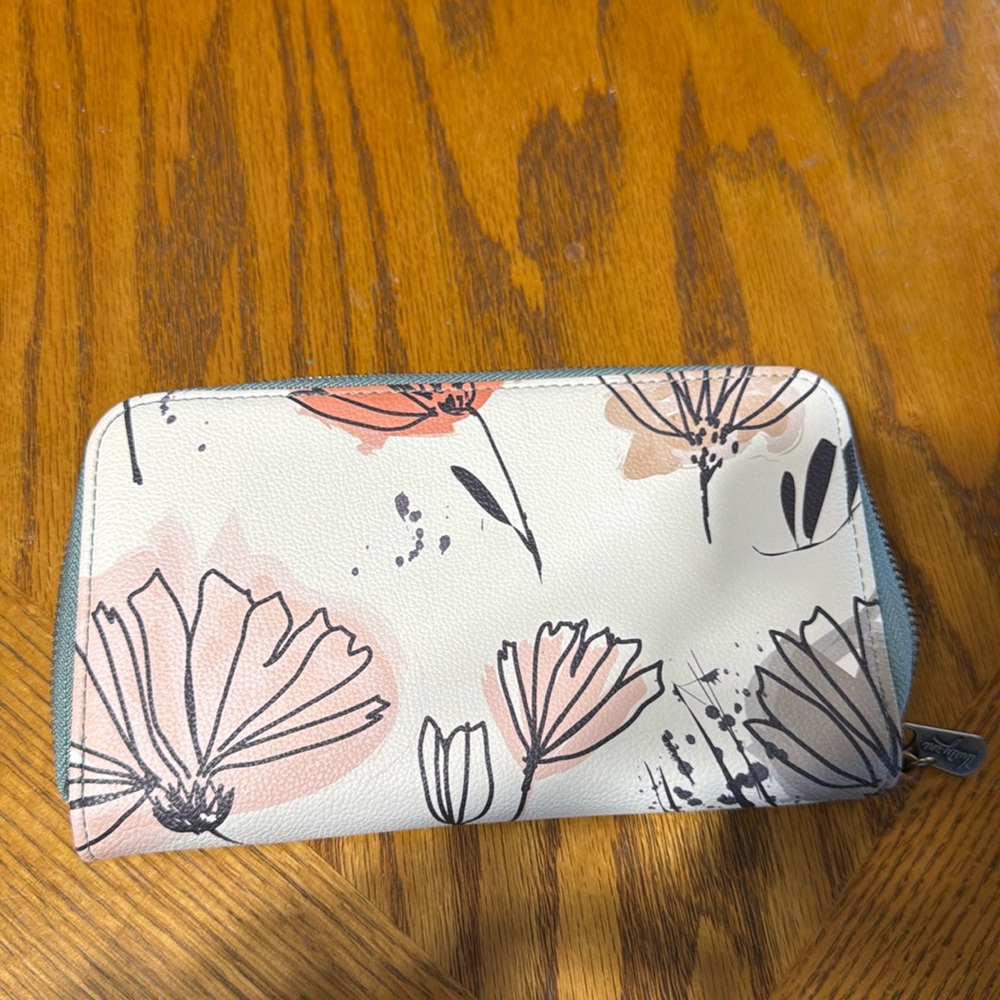 Line Drawn flowers benjamin’s wallet